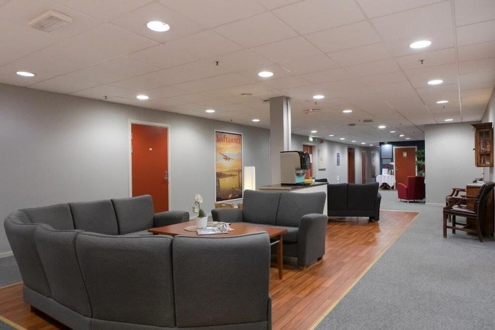 Aalesund Airport Hotel Ytterland Екстериор снимка