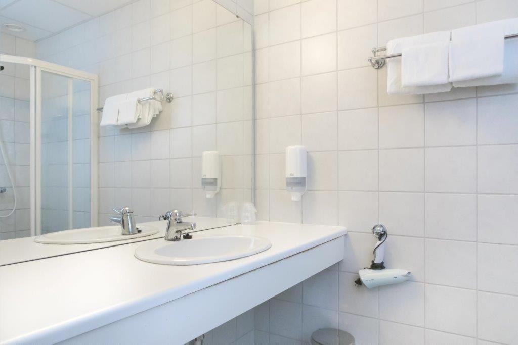 Aalesund Airport Hotel Ytterland Екстериор снимка